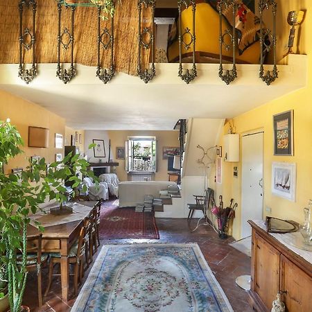 A Postcard View In A Vintage Apartment Florencia Exterior foto