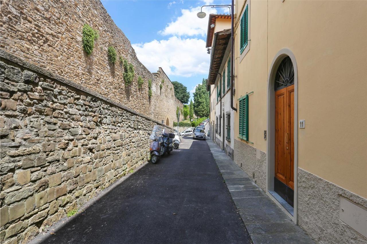 A Postcard View In A Vintage Apartment Florencia Exterior foto