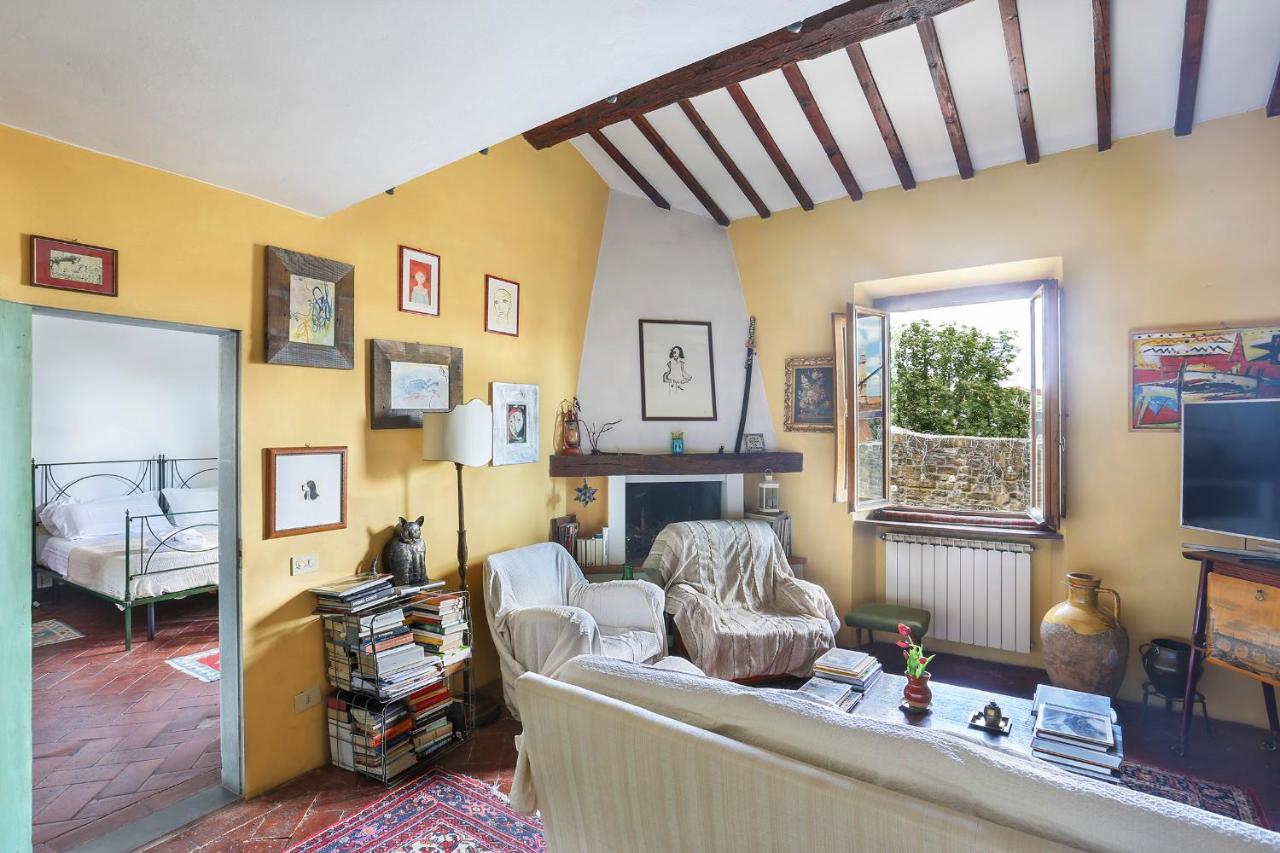 A Postcard View In A Vintage Apartment Florencia Exterior foto