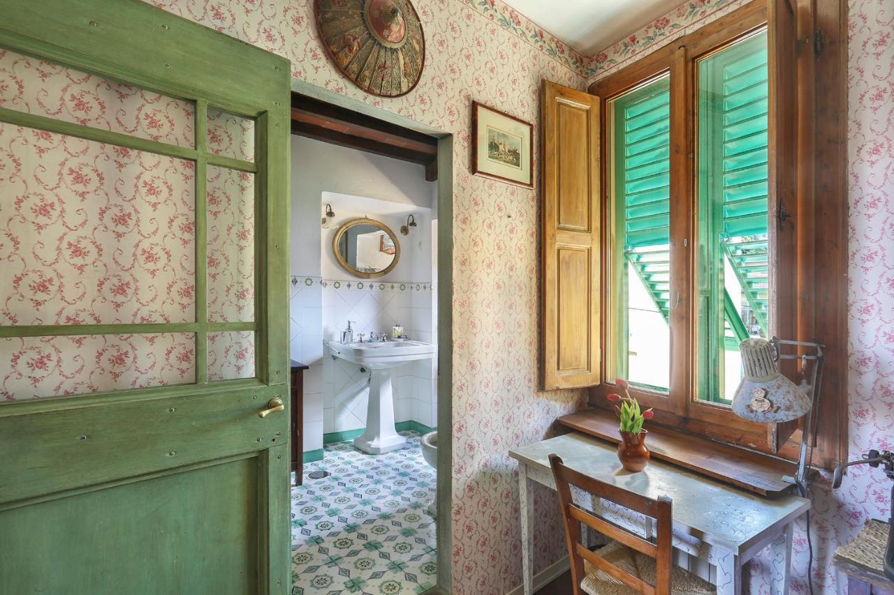 A Postcard View In A Vintage Apartment Florencia Exterior foto