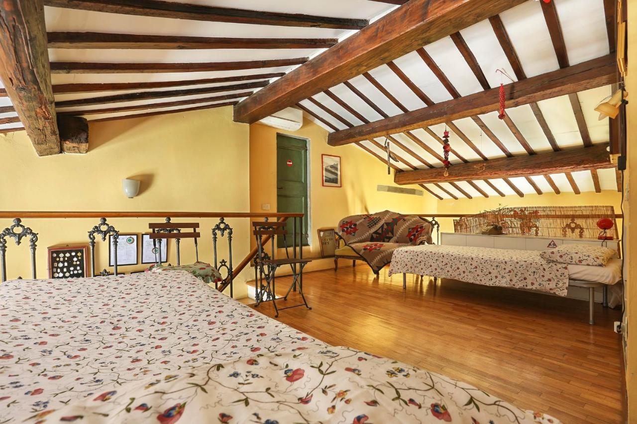 A Postcard View In A Vintage Apartment Florencia Exterior foto