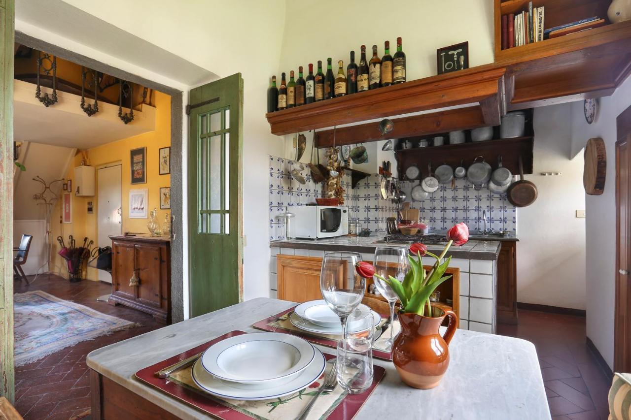 A Postcard View In A Vintage Apartment Florencia Exterior foto